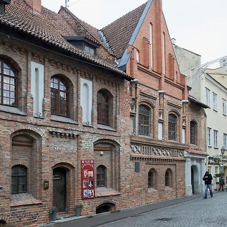 Cozy Apartment In Gothic Style House In The Heart Of The Old Town Vilnius Exterior photo