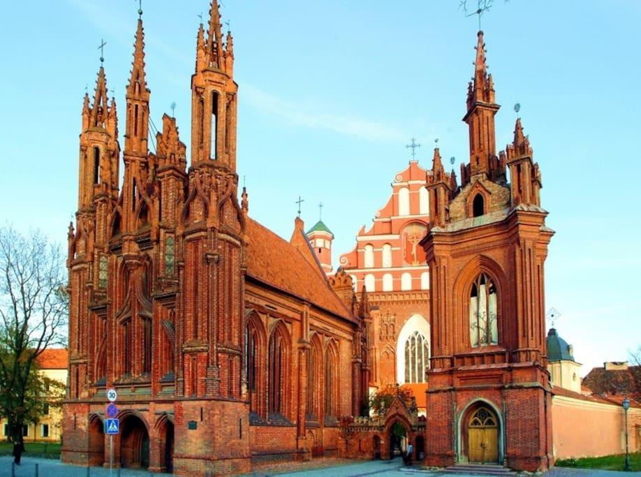 Cozy Apartment In Gothic Style House In The Heart Of The Old Town Vilnius Exterior photo